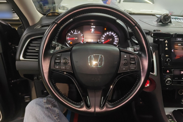 本田 冠道 2017款 240TURBO 两驱豪华版局部细节13