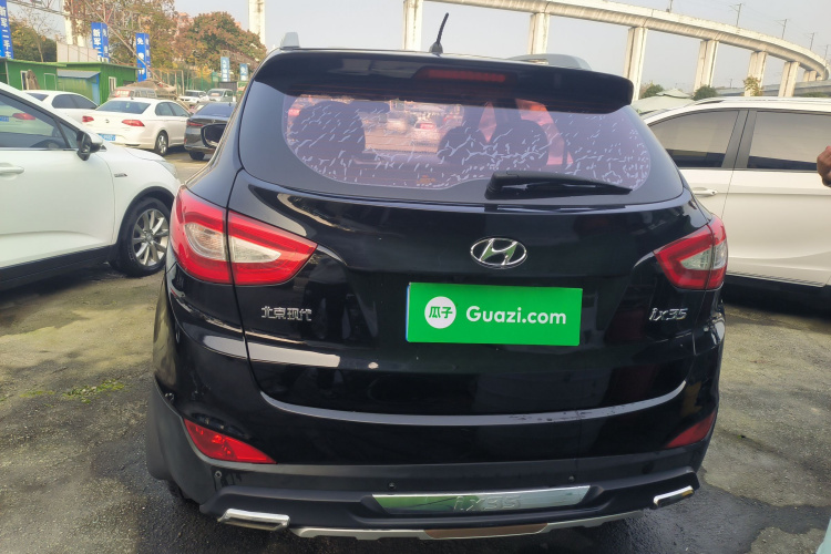 北京现代ix35 2015款 2.0L 自动两驱智能型 国IV车身外观6