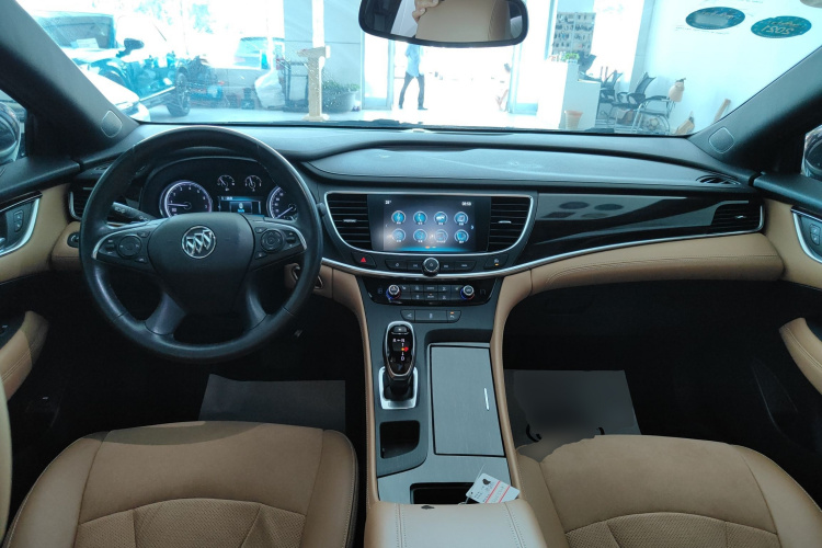 别克 君越 2018款 28T 精英型中控内饰12