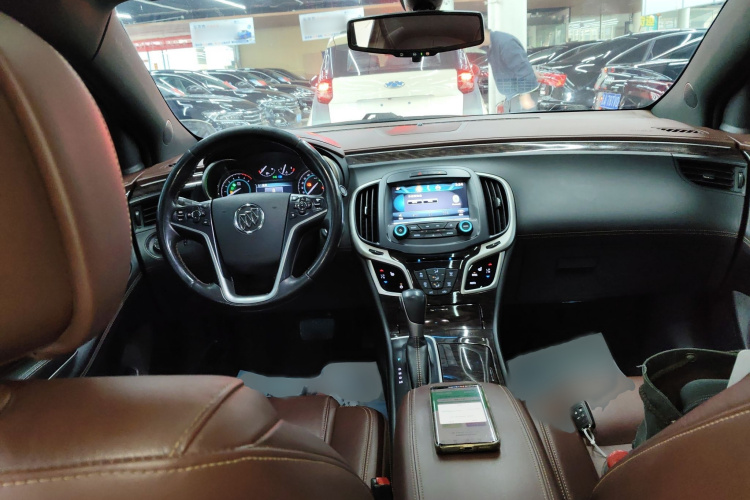 别克 君越 2013款 2.4L SIDI精英舒适型中控内饰7002