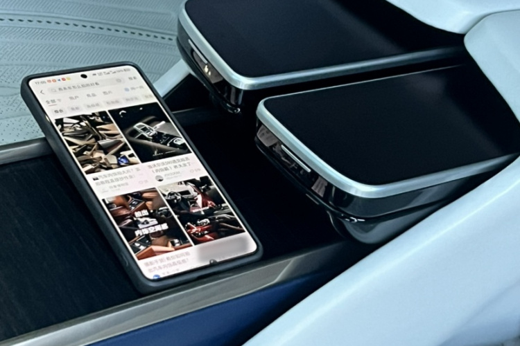 别克GL8 2020款 Avenir艾维亚 四座尊礼版中控内饰7015