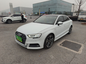 奥迪A3 2018款 30周年年型 Limousine 35 TFSI 运动型