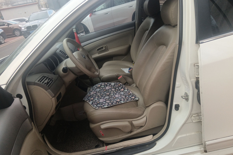 日产 轩逸 2018款 经典 1.6XE+ CVT豪华版中控内饰19