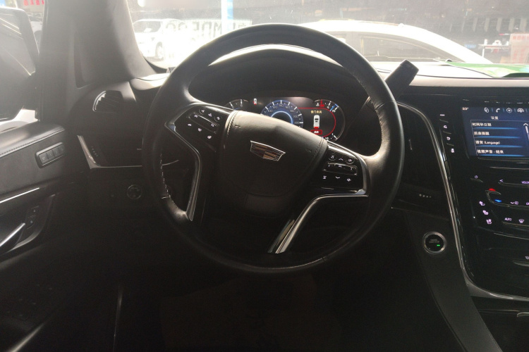 凯迪拉克 凯雷德ESCALADE 2017款 6.2L ESV铂金版加长型局部细节13