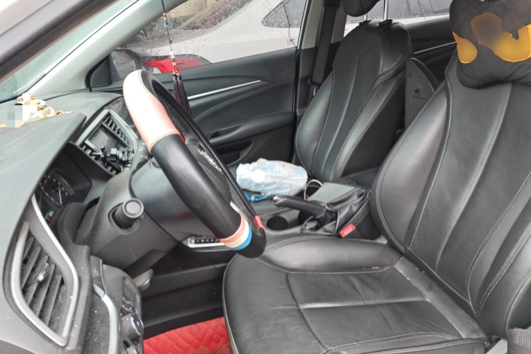 别克 英朗 2019款 18T 自动互联精英型 国VI中控内饰19