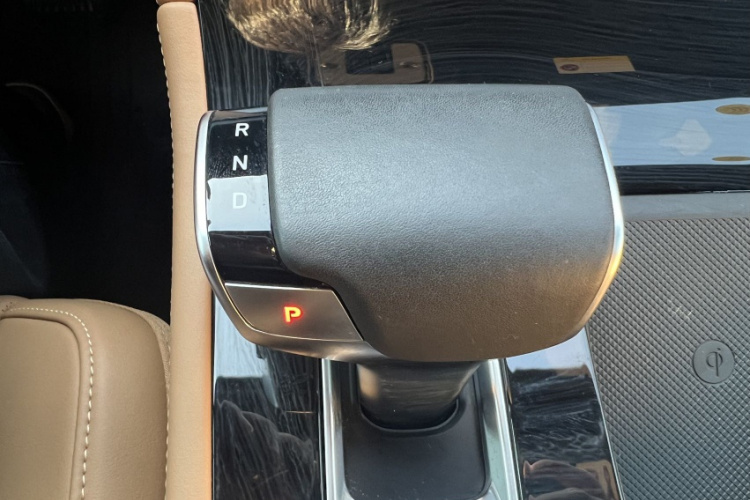 理想汽车 理想ONE 2020款 增程6座版局部细节9003