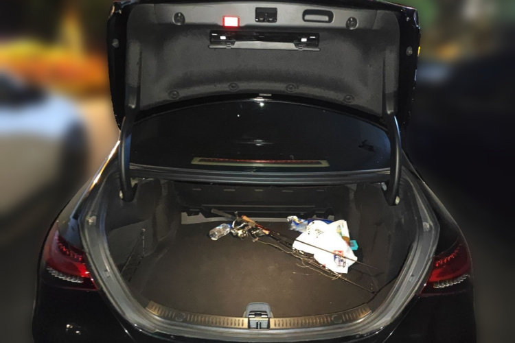 奔驰E级 2021款 E 260 L中控内饰23