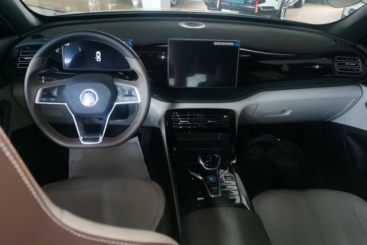 比亚迪 秦PLUS 2024款 荣耀版 DM-i 55KM领先型中控内饰12