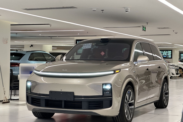 理想汽车 理想L9 2022款 Max车身外观1