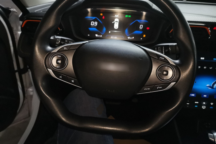 东风风神 奕炫 2024款 1.5L 自动劲速版中控内饰13