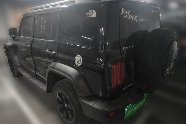 坦克300 2023款 越野版 2.0T 征服者车身外观5