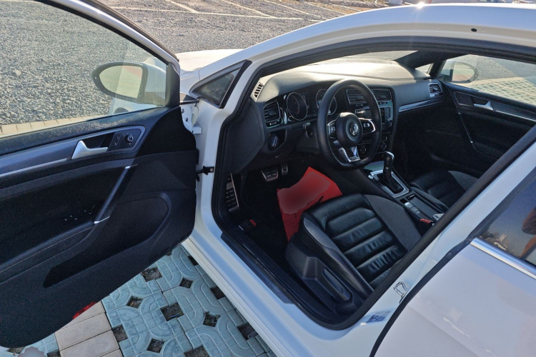 大众 高尔夫 2016款 1.4TSI 自动R-Line中控内饰20