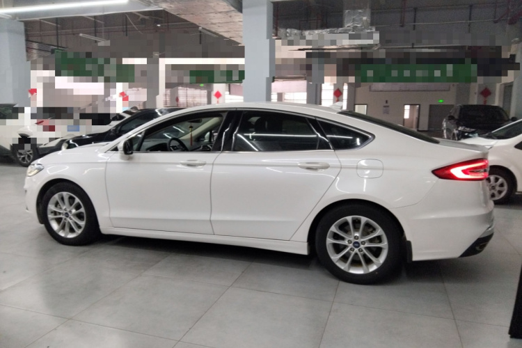 福特 蒙迪欧 2018款 EcoBoost 180 智控时尚型 国VI车身外观4