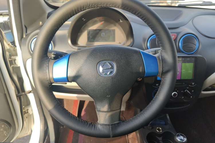 江铃集团新能源 江铃E200L 2018款 E200L 标准型（250KM）中控内饰13