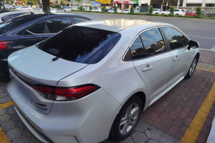 丰田 雷凌 2021款 双擎 1.8H E-CVT豪华版车身外观6005