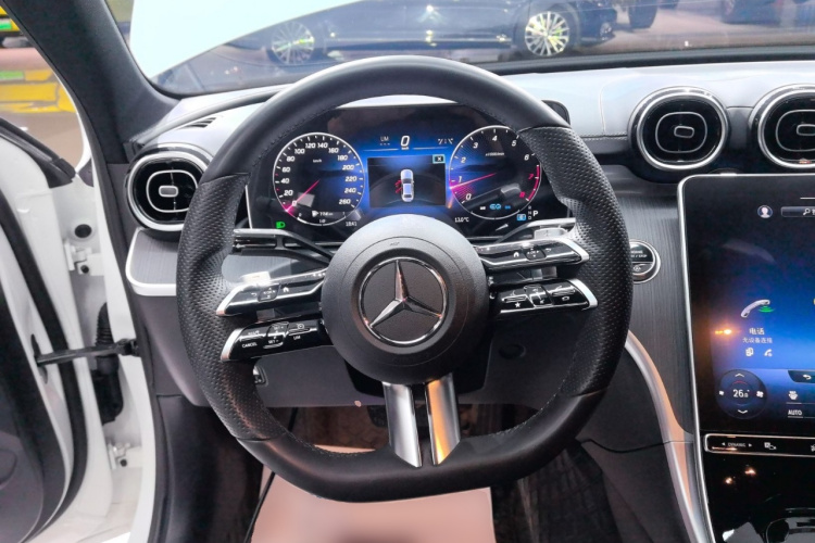 奔驰C级 2022款 改款 C 200 L 运动版局部细节13