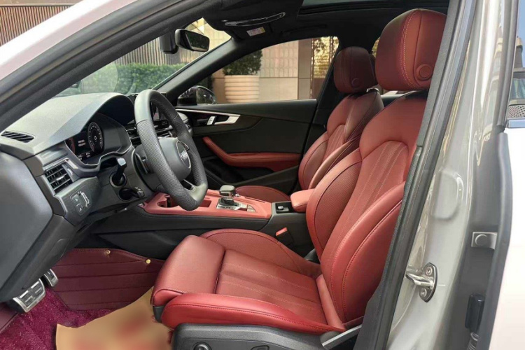 奥迪A4L 2024款 40 TFSI 豪华动感型车身外观6001