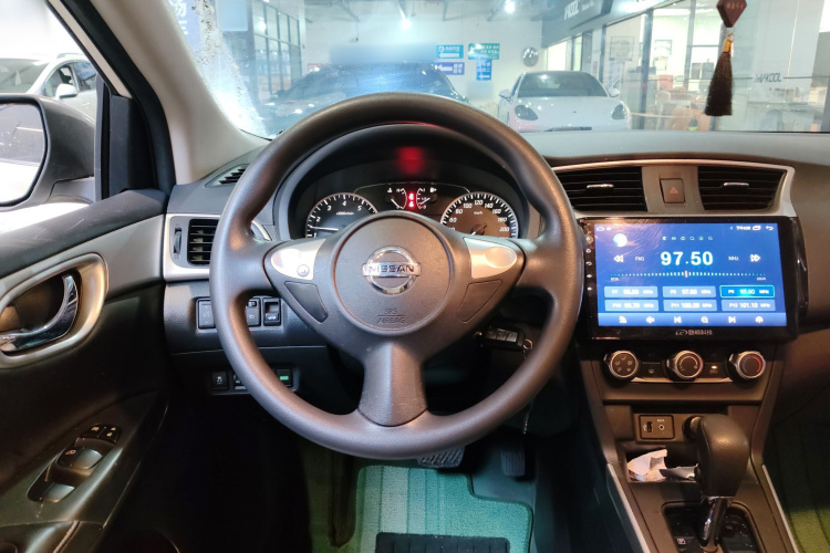 日产 轩逸 2024款 经典 1.6XE CVT舒适版局部细节13