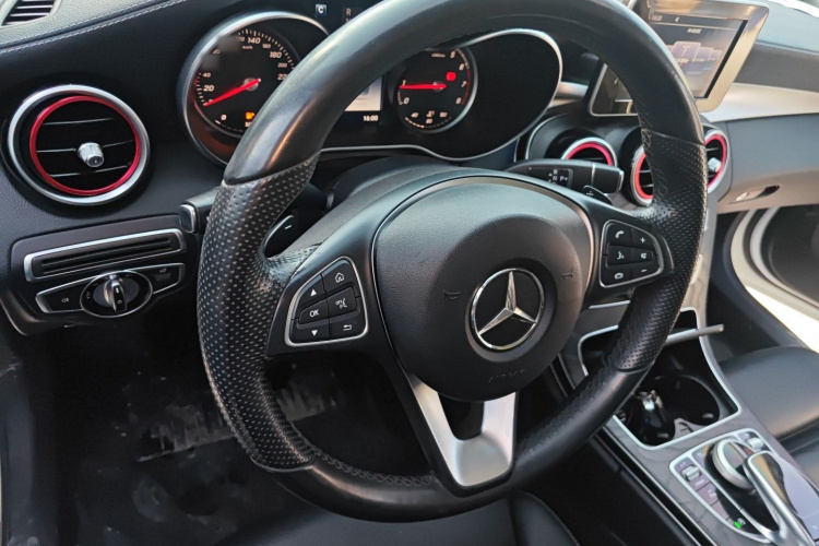 奔驰C级 2016款 C 200 L 运动型局部细节13