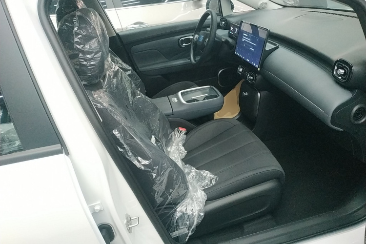 埃安 AION UT 2025款 330星辉版局部细节41