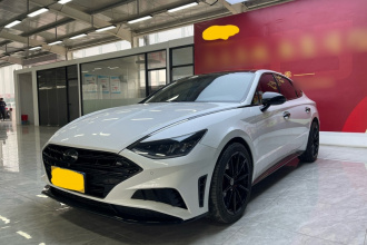 现代 索纳塔 2022款 380TGDi 自动20周年纪念款