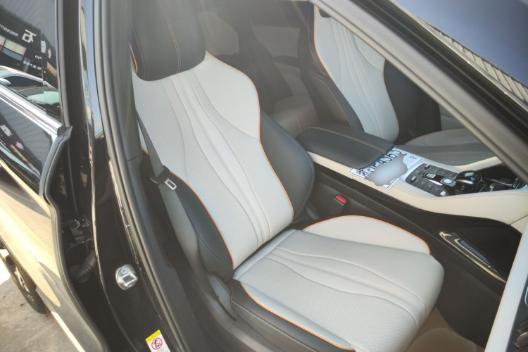 比亚迪 宋PLUS新能源 2021款 DM-i 110KM 旗舰PLUS局部细节41