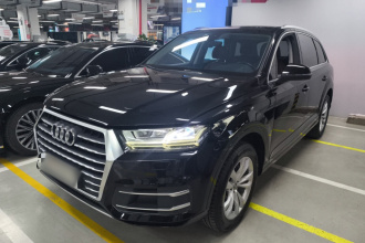 奥迪Q7 2019款 45 TFSI 舒适型