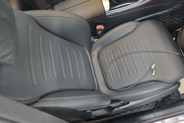 奔驰C级 2025款 改款 C 260 L 运动版局部细节41