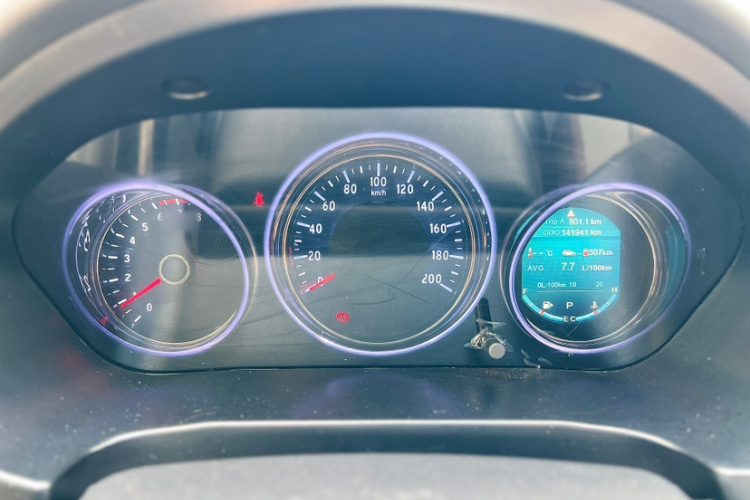 比速汽车 比速T5 2017款 1.5T 自动尊贵型中控内饰7007