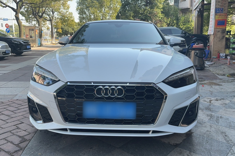 奥迪A5 2024款 Sportback 40 TFSI 时尚动感型车身外观6001