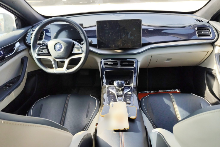 比亚迪 秦PLUS 2023款 冠军版 DM-i 120KM卓越型中控内饰12