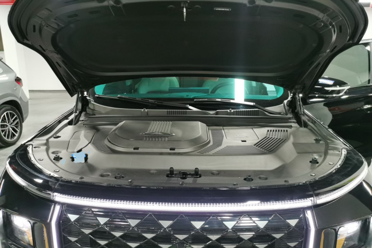 捷途山海L9 2024款 1.5TD 2DHT Pro 7座机舱底盘24