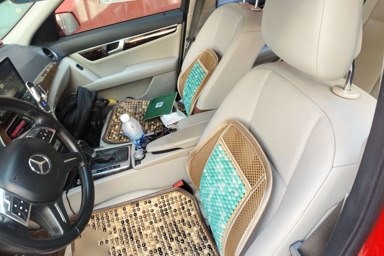 奔驰C级 2013款 C 260 CGI 优雅型局部细节19