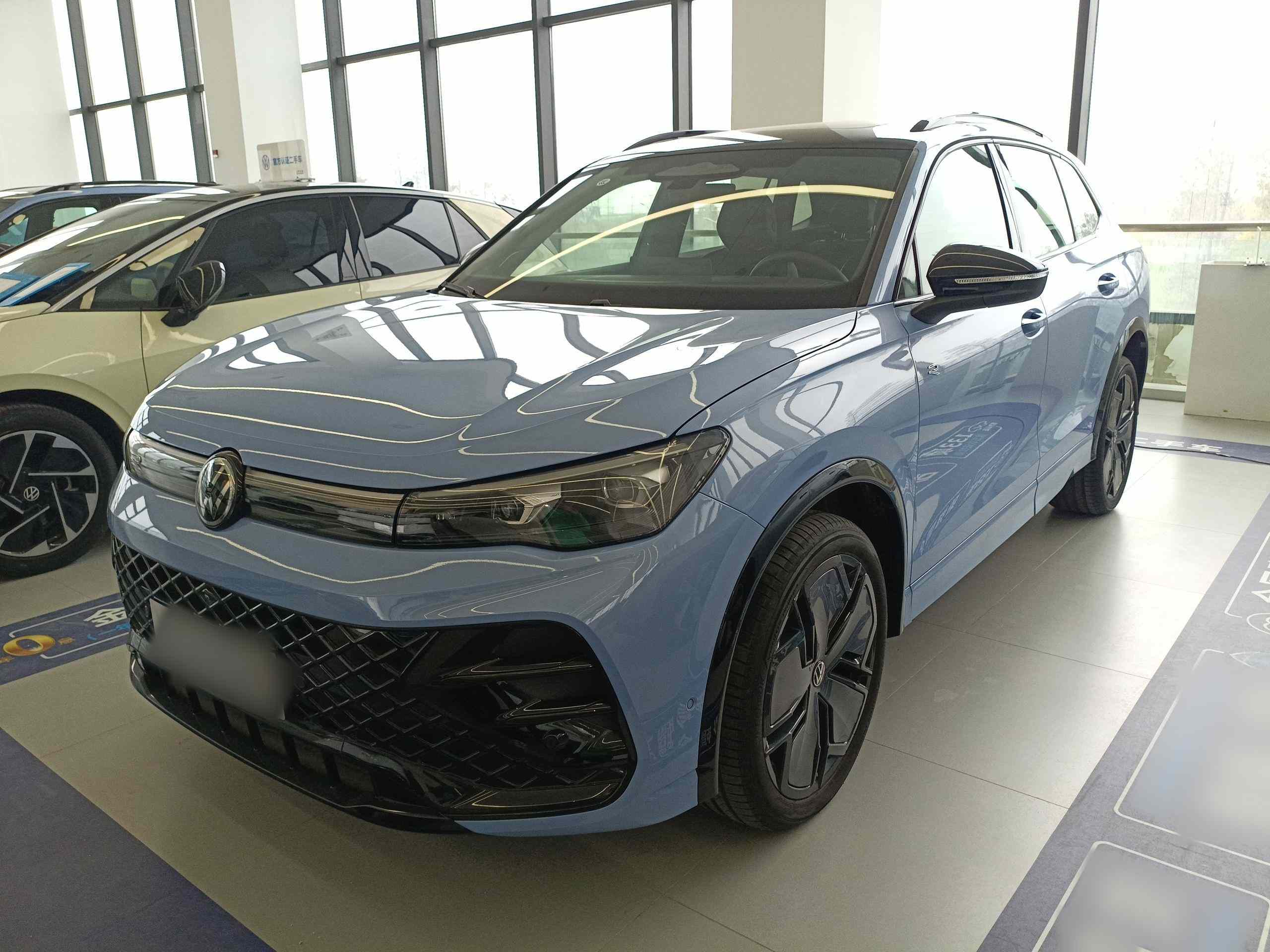 大众 途观L 2024款 PRO 380TSI 四驱R-Line智尊版(2)