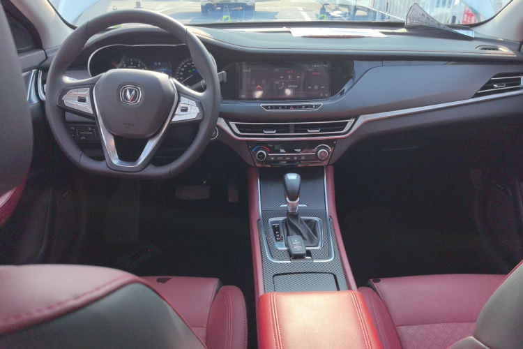 长安 逸动 2019款 蓝鲸版 280T GDI DCT极速型中控内饰7002