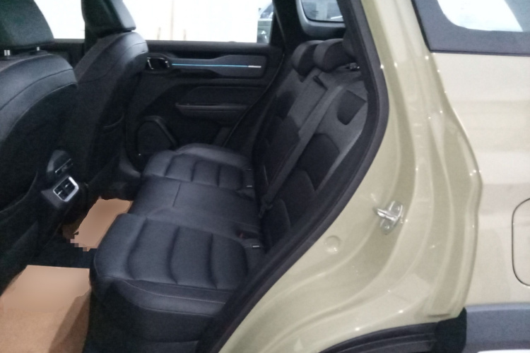 吉利汽车 吉利牛仔 2025款 1.5TD 趣野版中控内饰21