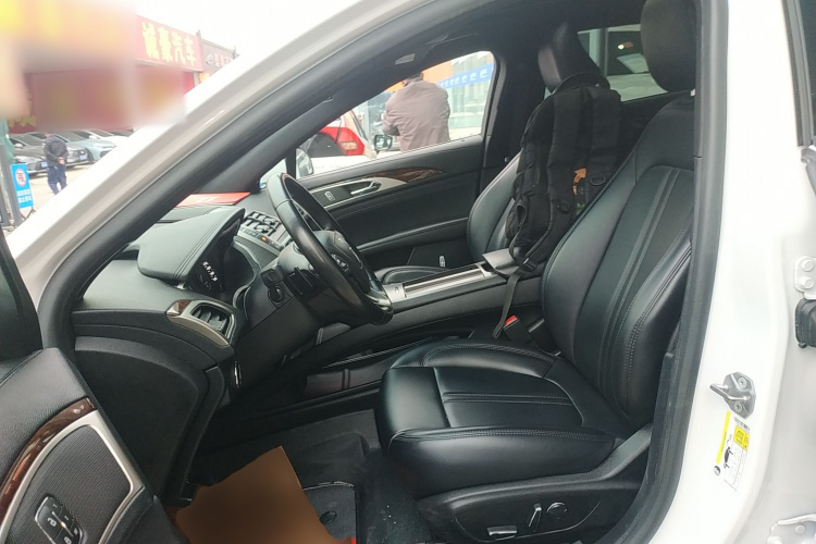 林肯MKZ 2020款 2.0T 尊享版中控内饰19