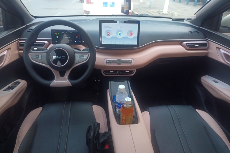 比亚迪 海鸥 2025款 智驾版 305km 活力版中控内饰12