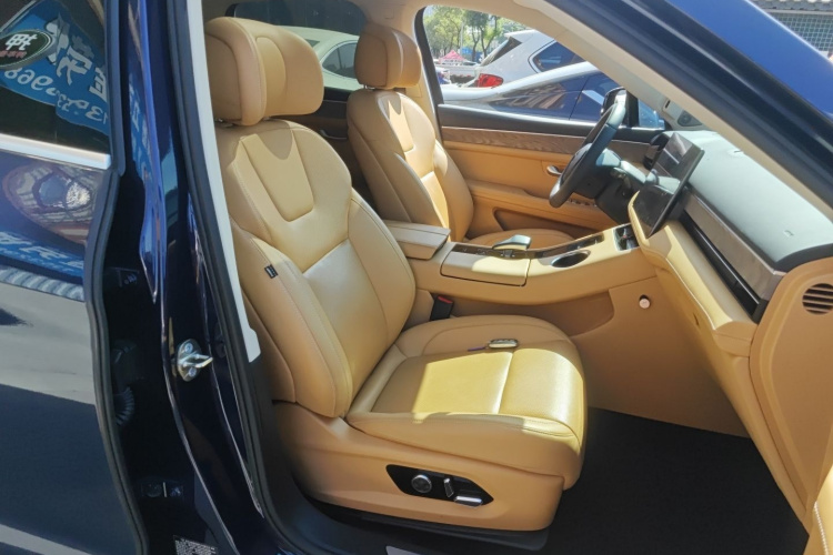 鸿蒙智行 问界M5 2022款 增程四驱旗舰版局部细节41