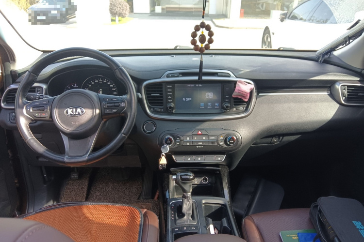起亚 2015款 索兰托L 2.4L 汽油4WD精英版 5座 国V中控内饰12