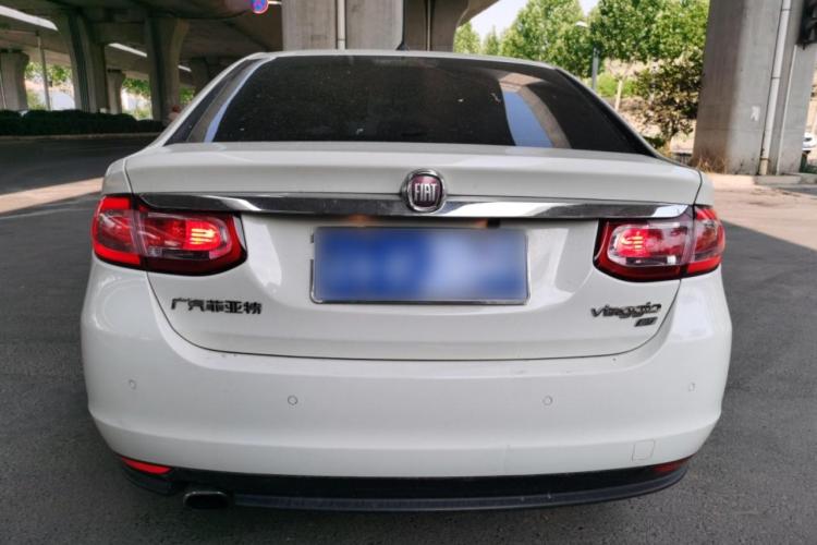 菲亚特 菲翔 2012款 1.4T 自动劲享版车身外观6
