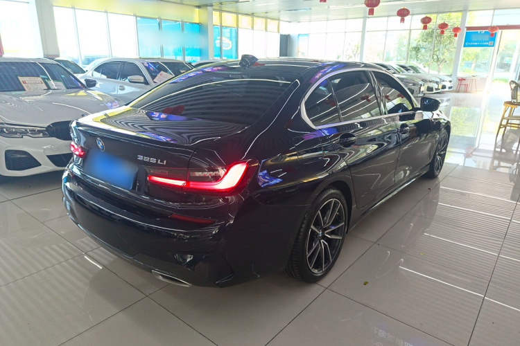 宝马3系 2022款 325Li M运动套装车身外观7