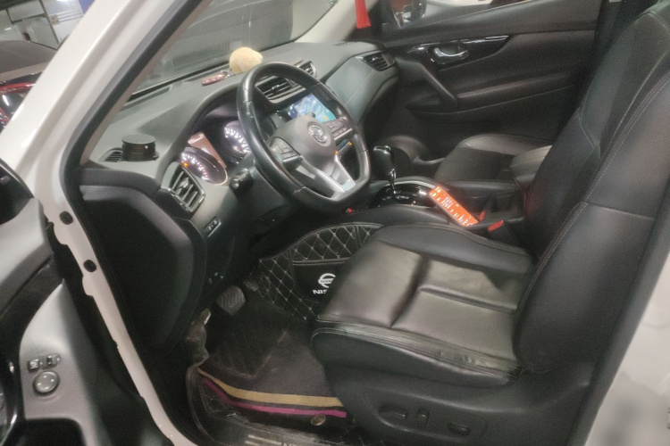 日产 奇骏 2020款 2.0L XL ITS CVT 2WD智联舒适版局部细节19