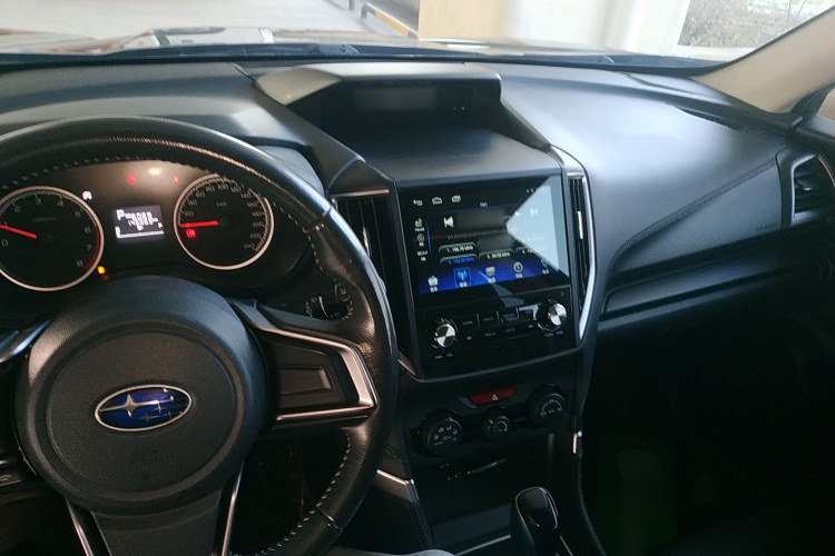 斯巴鲁 森林人 2020款 2.0i 豪华版中控内饰12