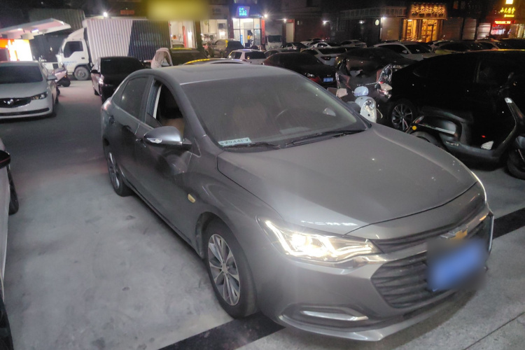 雪佛兰 科鲁泽 2022款 320 自动悦享天窗版车身外观6002