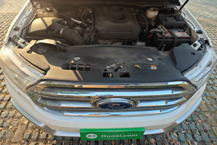 福特 撼路者 2016款 2.0T 汽油自动四驱旗舰版局部细节24