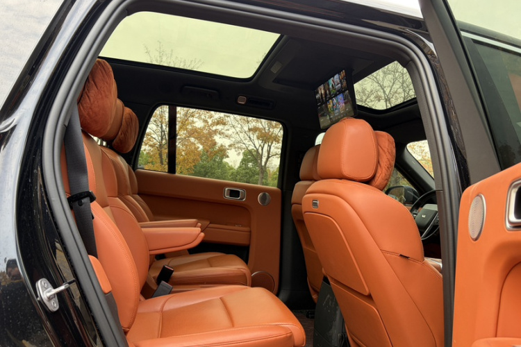 理想汽车 理想L9 2022款 Max中控内饰7001