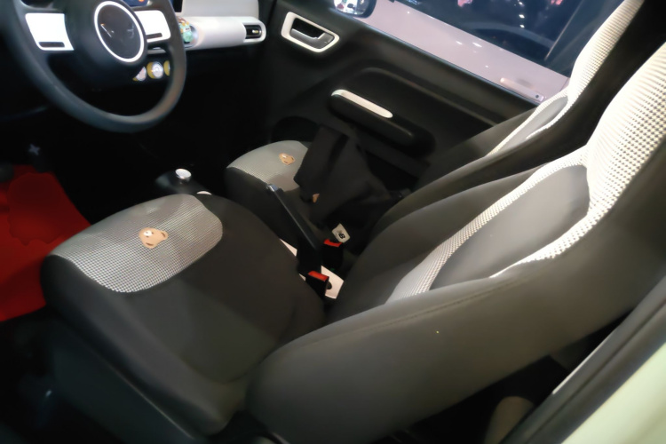 五菱汽车 宏光MINIEV 2024款 第三代 215km 进阶版中控内饰19