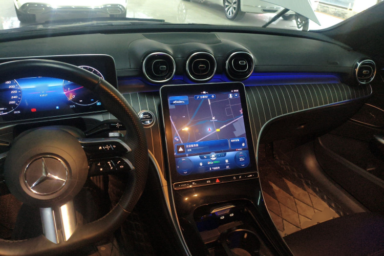 奔驰C级 2023款 C 200 L 运动版中控内饰7002
