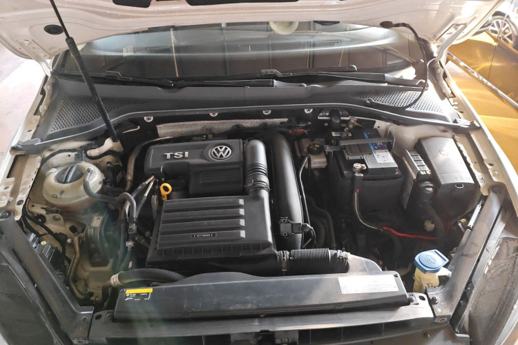 大众 高尔夫 2018款  230TSI 自动豪华型局部细节24